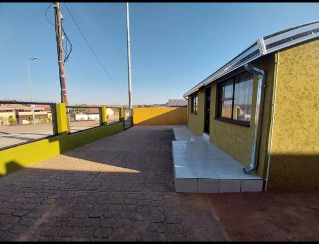 2 BEDROOM HOUSE FOR SALE IN SOSHANGUVE G